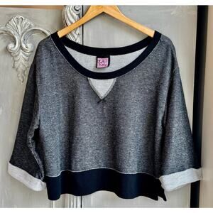 LA Kitty Cropped Sweatshirt Small Gray Black Rolled Sleeve Pullover